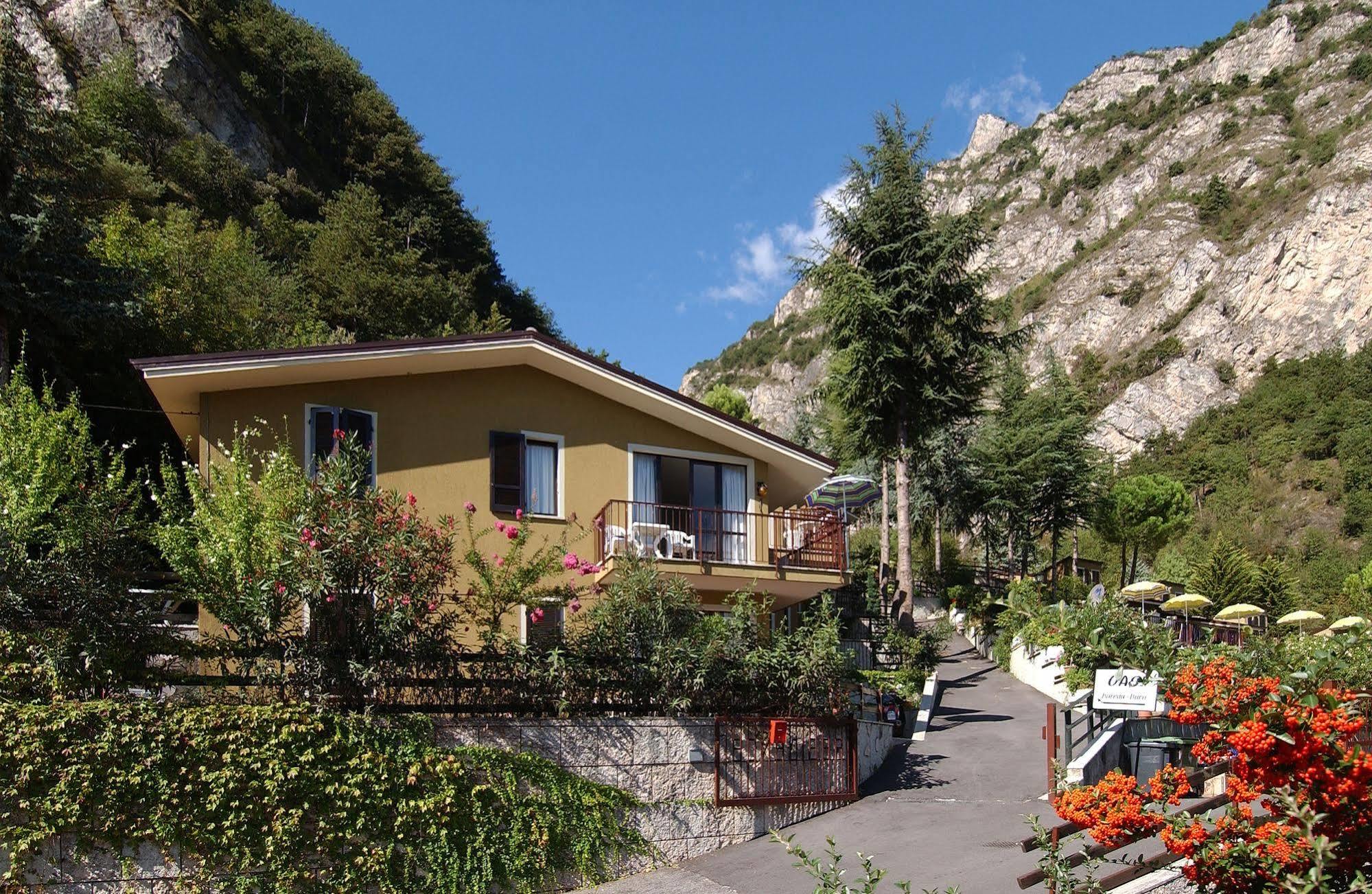 Residence Oasi Лимоне сул Гарда Екстериор снимка